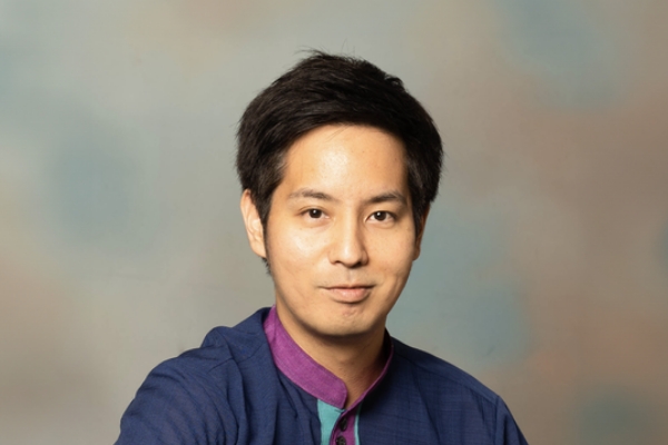 豊里 健一郎 氏